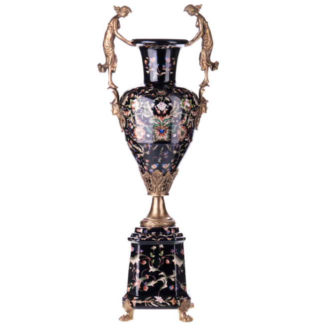Vază decorativă din porțelan cu montură din bronz sculptat